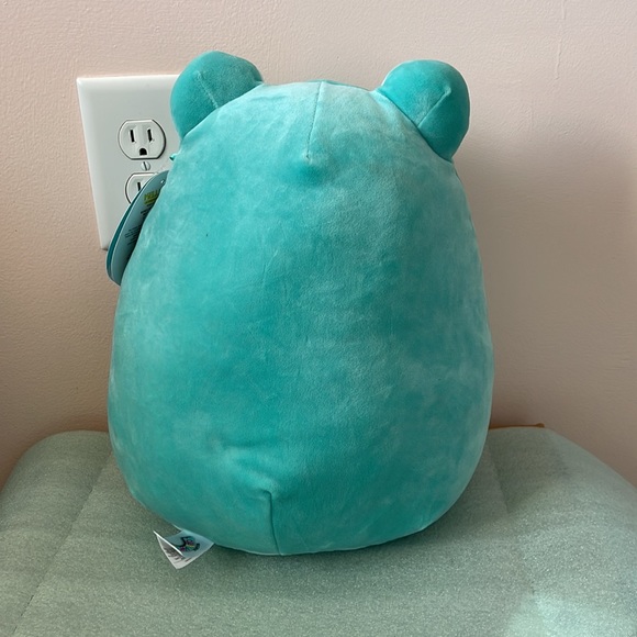 10 inch Novi the Frog squishmallow blue - Picture 3 of 4